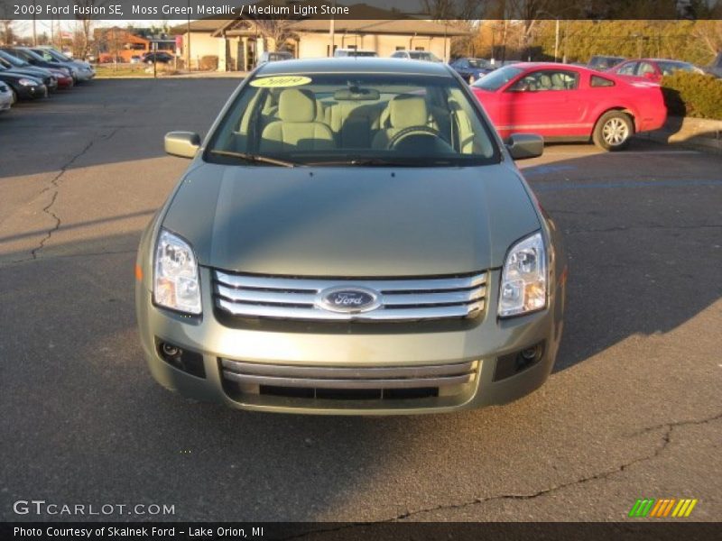 Moss Green Metallic / Medium Light Stone 2009 Ford Fusion SE