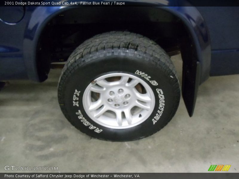 Patriot Blue Pearl / Taupe 2001 Dodge Dakota Sport Quad Cab 4x4