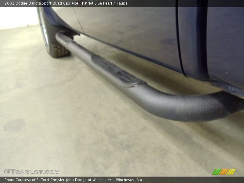 Patriot Blue Pearl / Taupe 2001 Dodge Dakota Sport Quad Cab 4x4