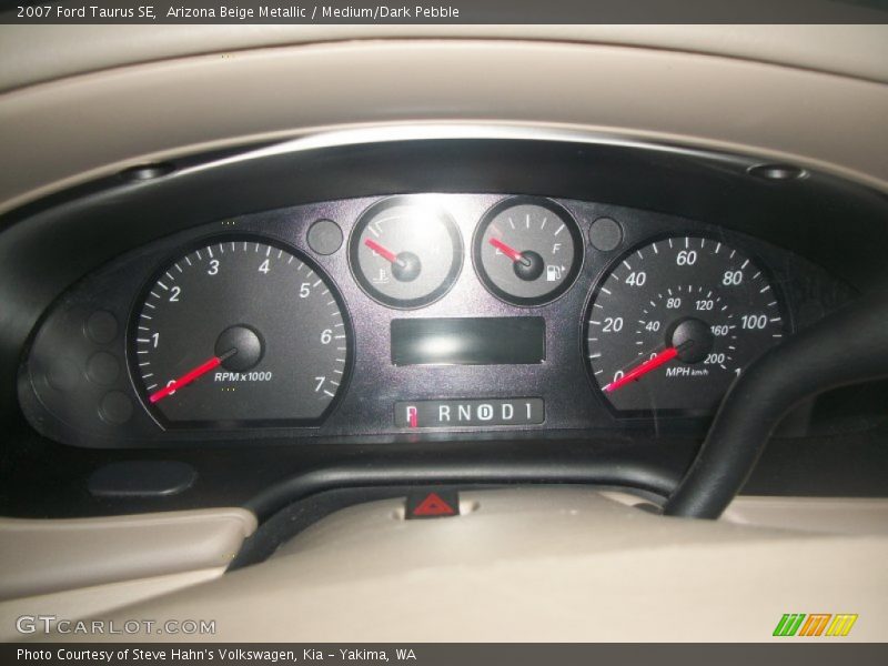 Arizona Beige Metallic / Medium/Dark Pebble 2007 Ford Taurus SE