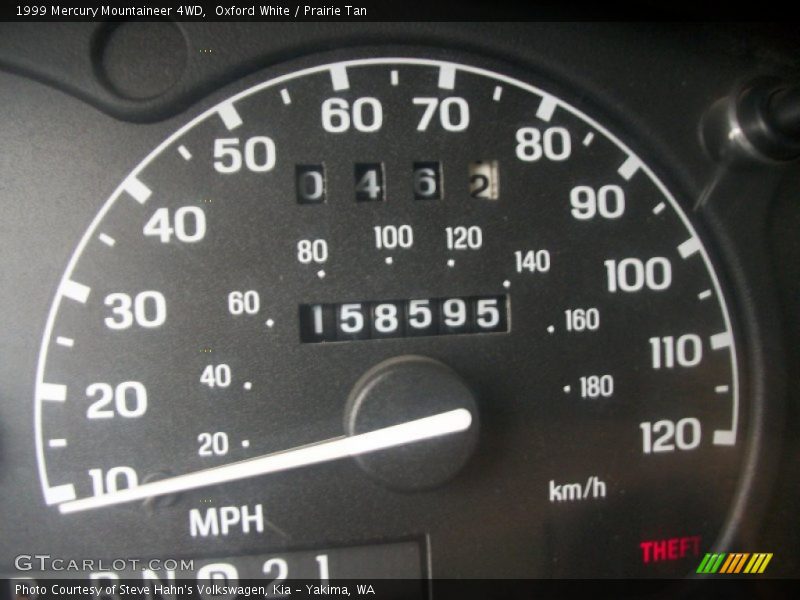 Oxford White / Prairie Tan 1999 Mercury Mountaineer 4WD