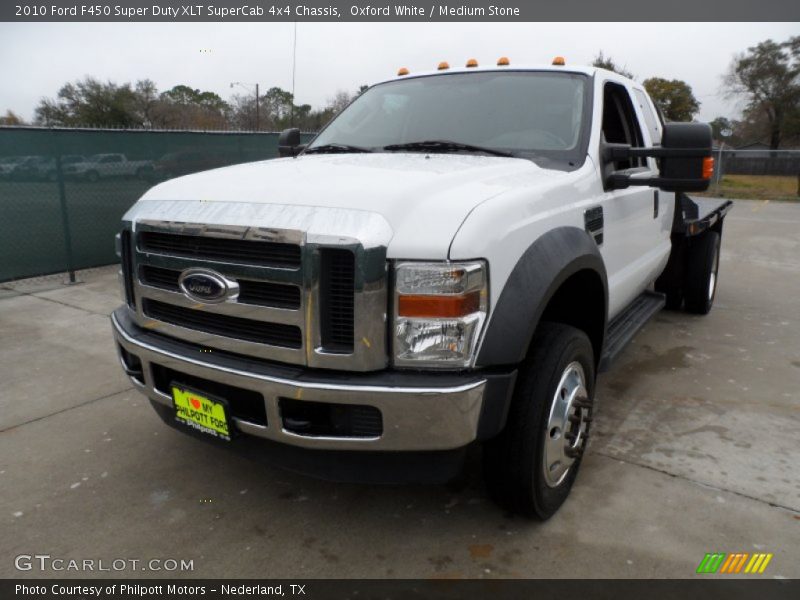 Oxford White / Medium Stone 2010 Ford F450 Super Duty XLT SuperCab 4x4 Chassis
