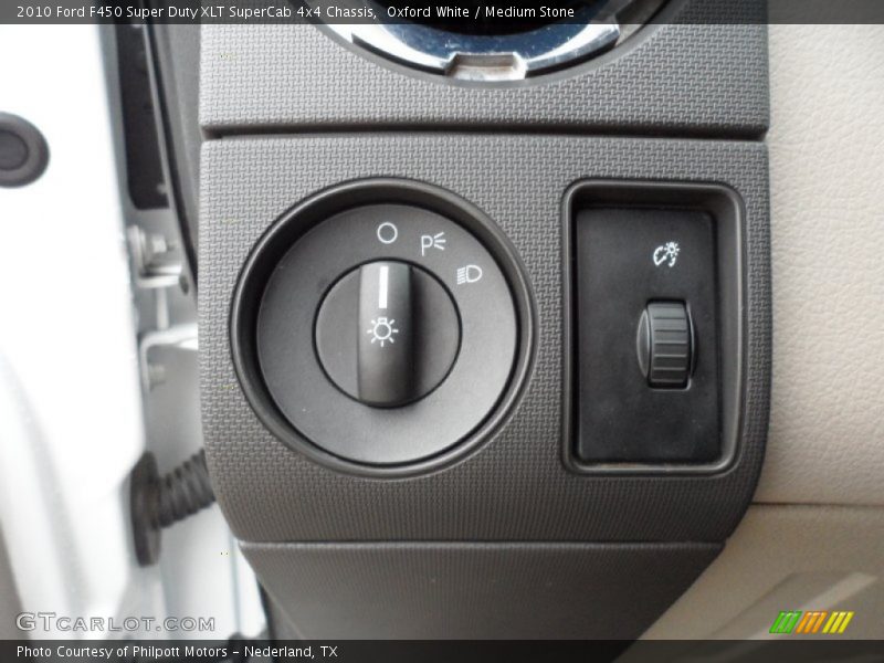 Oxford White / Medium Stone 2010 Ford F450 Super Duty XLT SuperCab 4x4 Chassis
