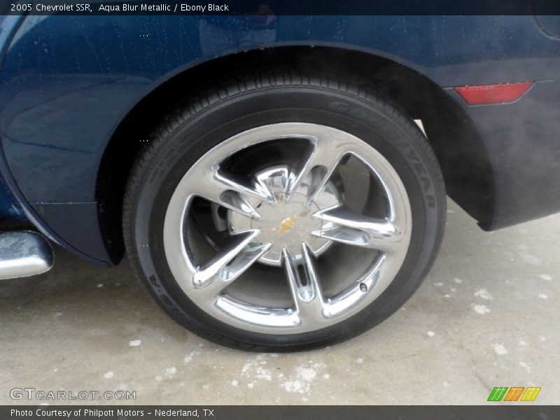  2005 SSR  Wheel