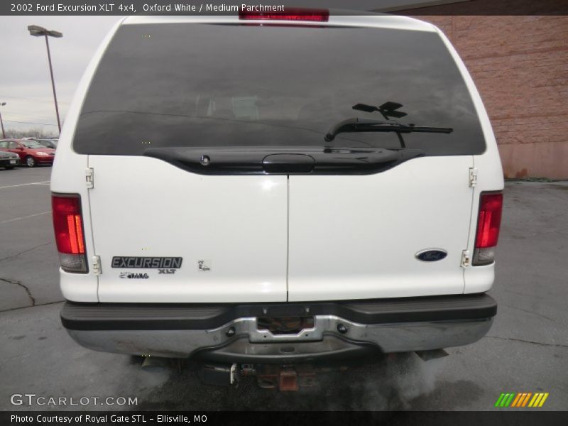 Oxford White / Medium Parchment 2002 Ford Excursion XLT 4x4
