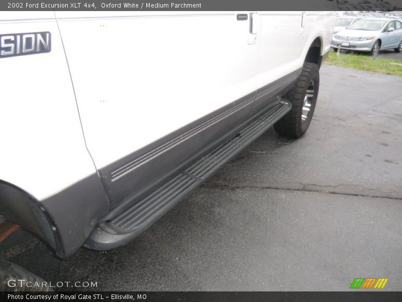 Oxford White / Medium Parchment 2002 Ford Excursion XLT 4x4