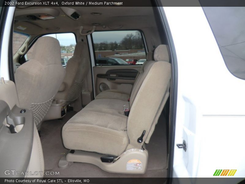 Oxford White / Medium Parchment 2002 Ford Excursion XLT 4x4