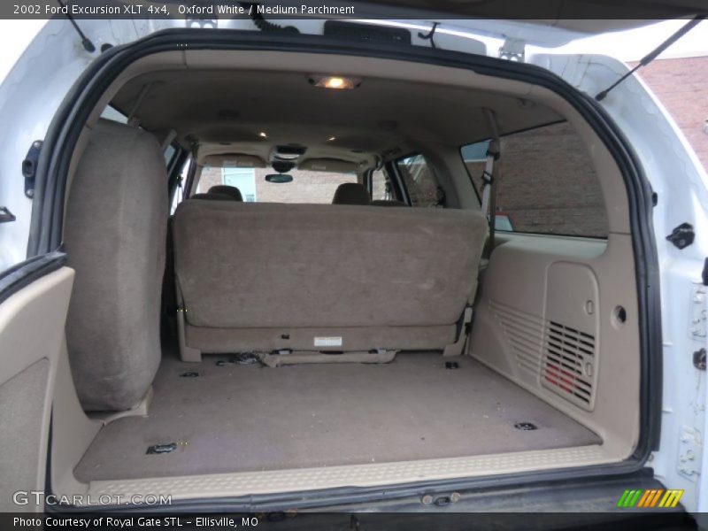  2002 Excursion XLT 4x4 Trunk