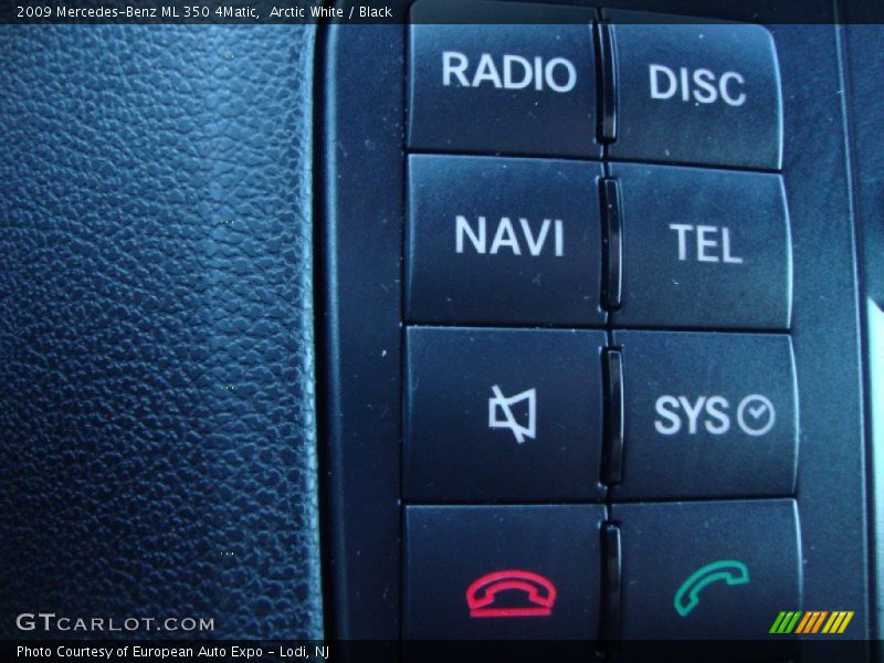 Arctic White / Black 2009 Mercedes-Benz ML 350 4Matic