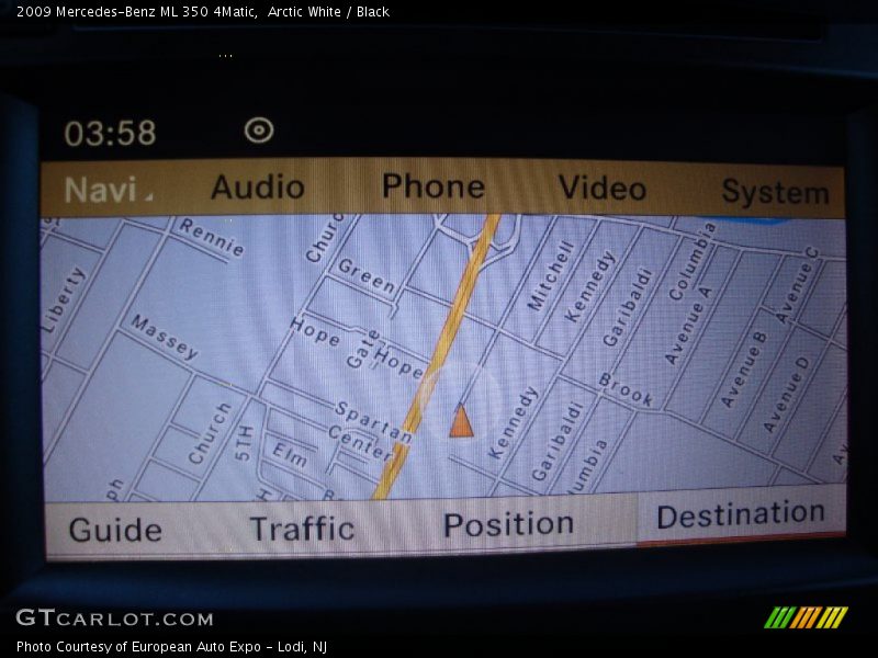 Arctic White / Black 2009 Mercedes-Benz ML 350 4Matic