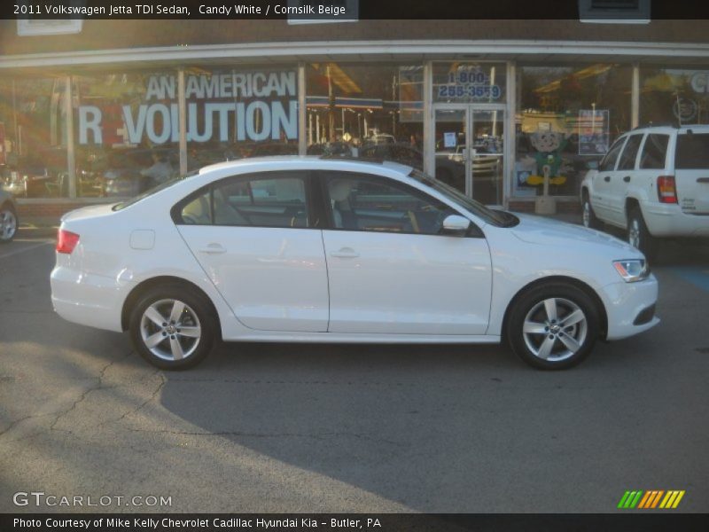 Candy White / Cornsilk Beige 2011 Volkswagen Jetta TDI Sedan