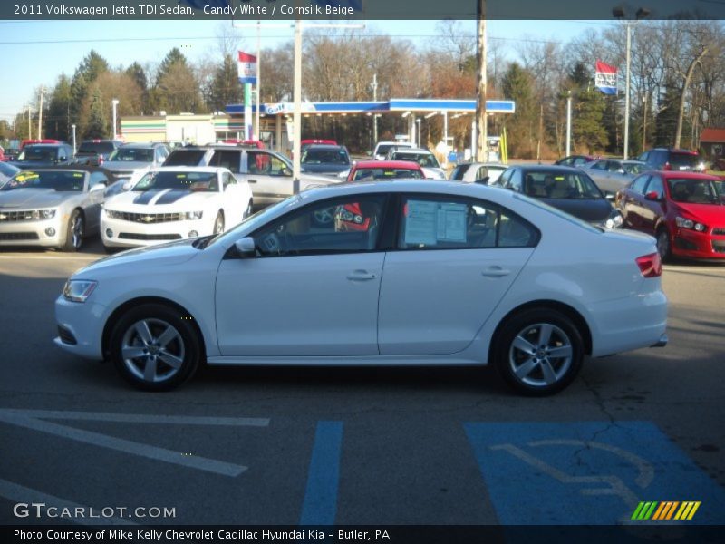 Candy White / Cornsilk Beige 2011 Volkswagen Jetta TDI Sedan