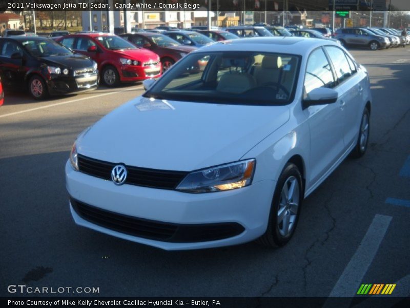 Candy White / Cornsilk Beige 2011 Volkswagen Jetta TDI Sedan