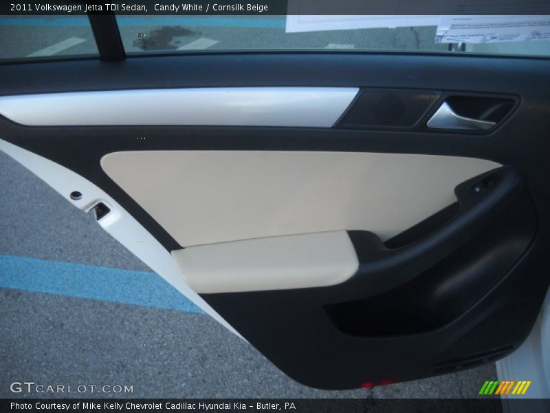 Candy White / Cornsilk Beige 2011 Volkswagen Jetta TDI Sedan