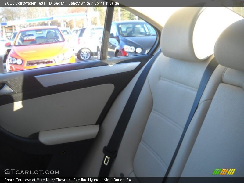 Candy White / Cornsilk Beige 2011 Volkswagen Jetta TDI Sedan