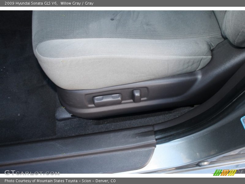 Willow Gray / Gray 2009 Hyundai Sonata GLS V6