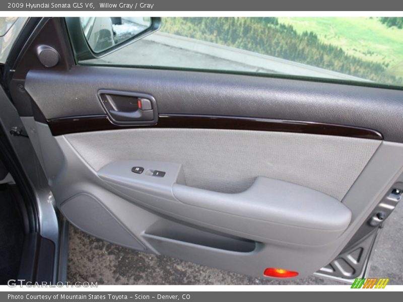 Willow Gray / Gray 2009 Hyundai Sonata GLS V6