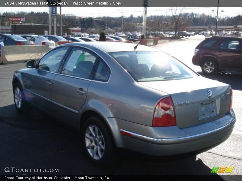 Fresco Green Metallic / Grey 2004 Volkswagen Passat GLS Sedan