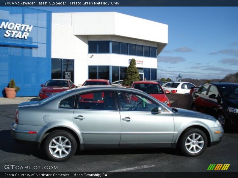 Fresco Green Metallic / Grey 2004 Volkswagen Passat GLS Sedan
