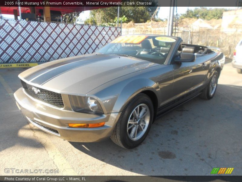 Mineral Grey Metallic / Dark Charcoal 2005 Ford Mustang V6 Premium Convertible
