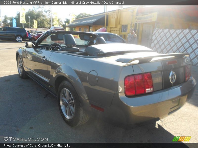 Mineral Grey Metallic / Dark Charcoal 2005 Ford Mustang V6 Premium Convertible