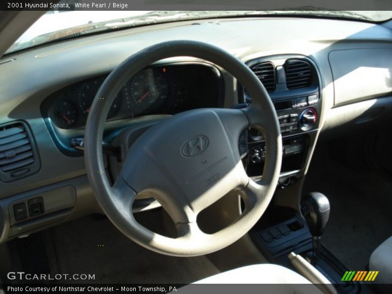 White Pearl / Beige 2001 Hyundai Sonata