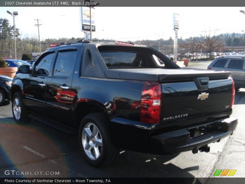 Black / Ebony 2007 Chevrolet Avalanche LTZ 4WD