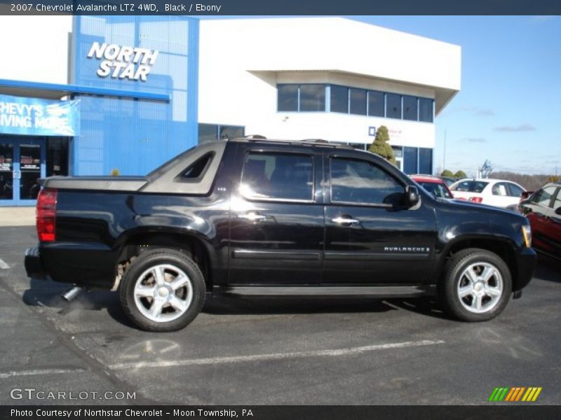 Black / Ebony 2007 Chevrolet Avalanche LTZ 4WD
