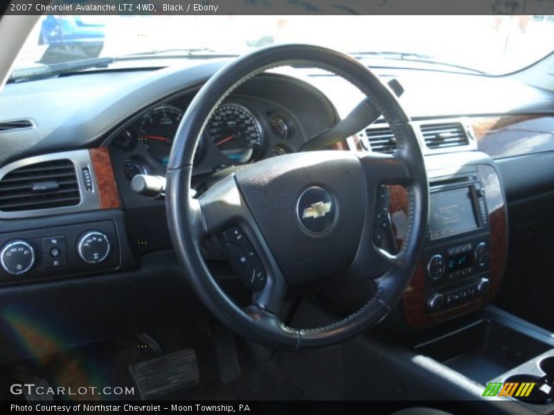 Black / Ebony 2007 Chevrolet Avalanche LTZ 4WD