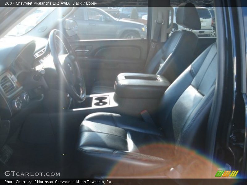Black / Ebony 2007 Chevrolet Avalanche LTZ 4WD
