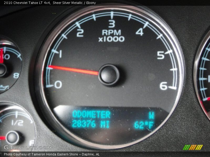 Sheer Silver Metallic / Ebony 2010 Chevrolet Tahoe LT 4x4
