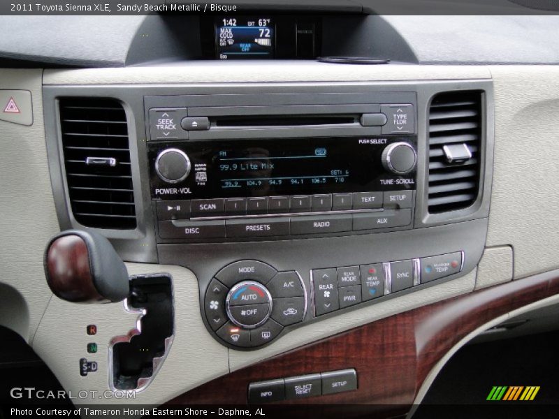 Sandy Beach Metallic / Bisque 2011 Toyota Sienna XLE