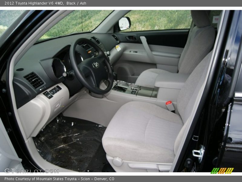 Black / Ash 2012 Toyota Highlander V6 4WD
