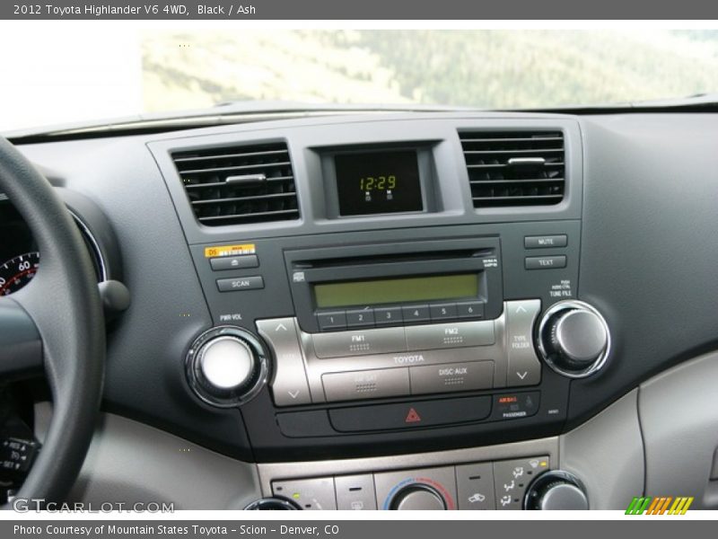 Black / Ash 2012 Toyota Highlander V6 4WD