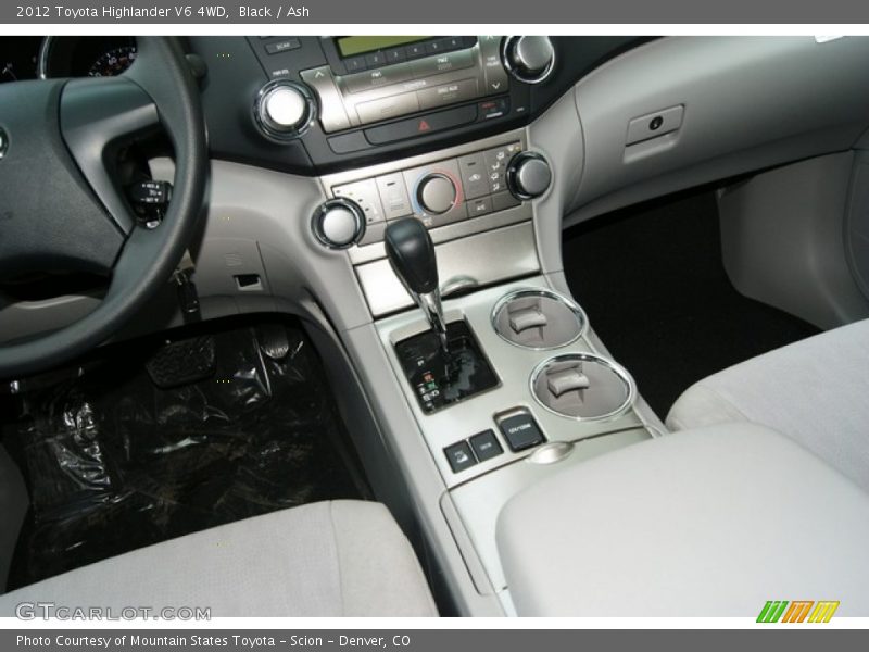 Black / Ash 2012 Toyota Highlander V6 4WD