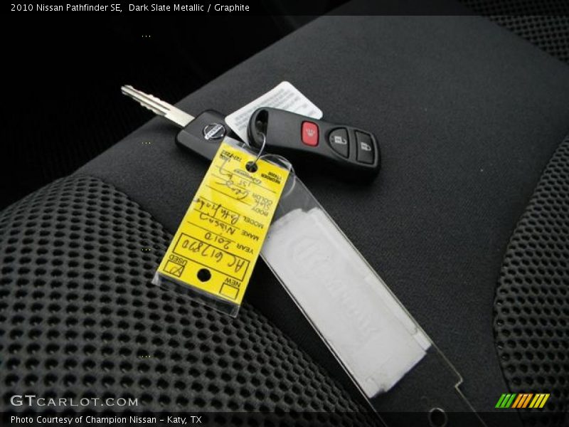 Dark Slate Metallic / Graphite 2010 Nissan Pathfinder SE