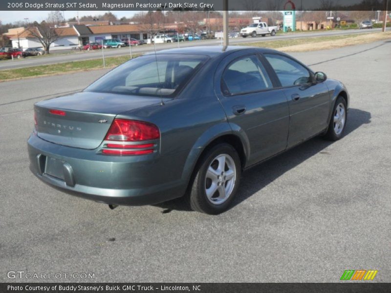 Magnesium Pearlcoat / Dark Slate Grey 2006 Dodge Stratus SXT Sedan