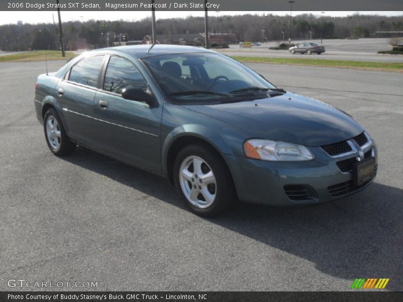 Magnesium Pearlcoat / Dark Slate Grey 2006 Dodge Stratus SXT Sedan