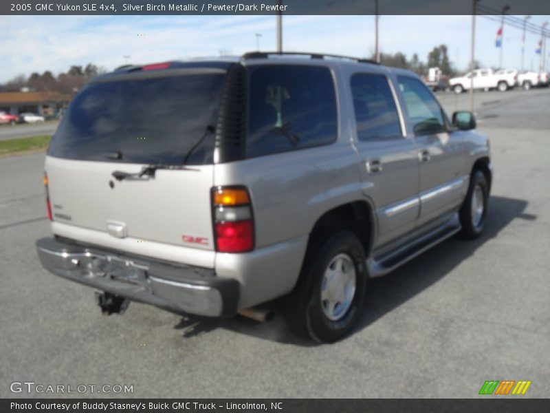 Silver Birch Metallic / Pewter/Dark Pewter 2005 GMC Yukon SLE 4x4