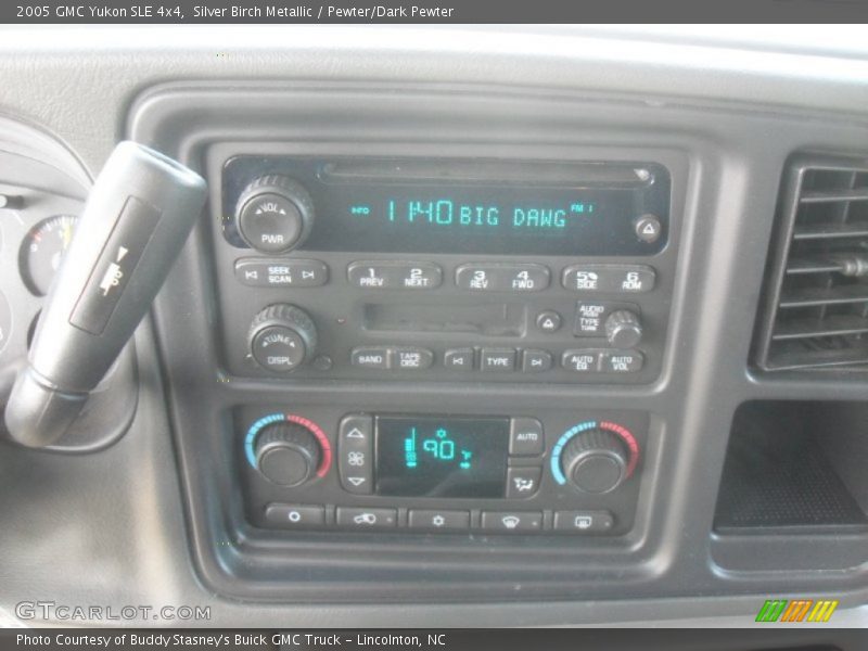 Silver Birch Metallic / Pewter/Dark Pewter 2005 GMC Yukon SLE 4x4