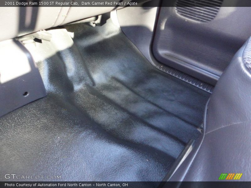 Dark Garnet Red Pearl / Agate 2001 Dodge Ram 1500 ST Regular Cab