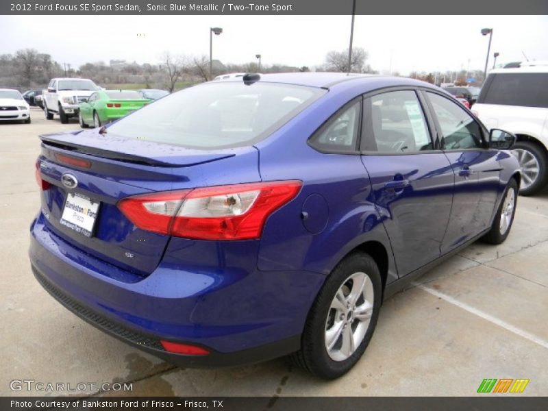 Sonic Blue Metallic / Two-Tone Sport 2012 Ford Focus SE Sport Sedan