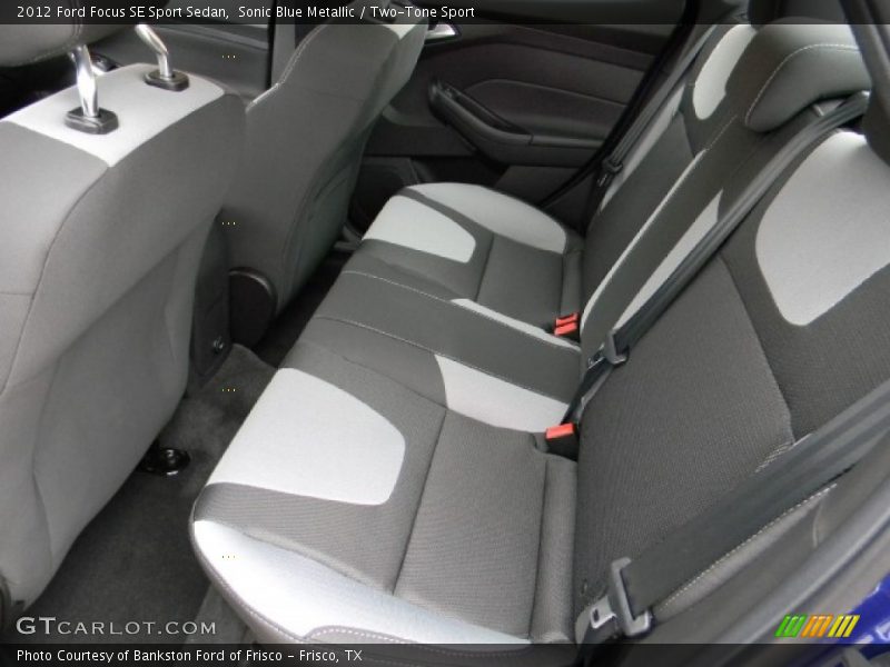 Sonic Blue Metallic / Two-Tone Sport 2012 Ford Focus SE Sport Sedan