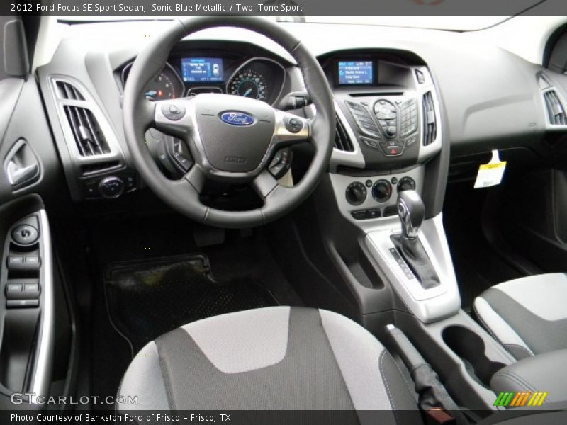 Sonic Blue Metallic / Two-Tone Sport 2012 Ford Focus SE Sport Sedan