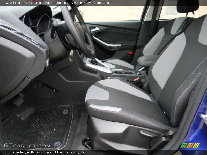 Sonic Blue Metallic / Two-Tone Sport 2012 Ford Focus SE Sport Sedan