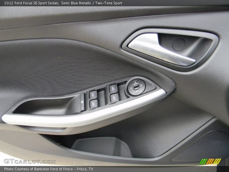 Sonic Blue Metallic / Two-Tone Sport 2012 Ford Focus SE Sport Sedan