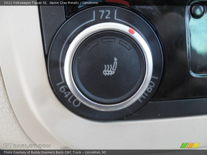 Alpine Gray Metallic / Sandstone 2011 Volkswagen Tiguan SE