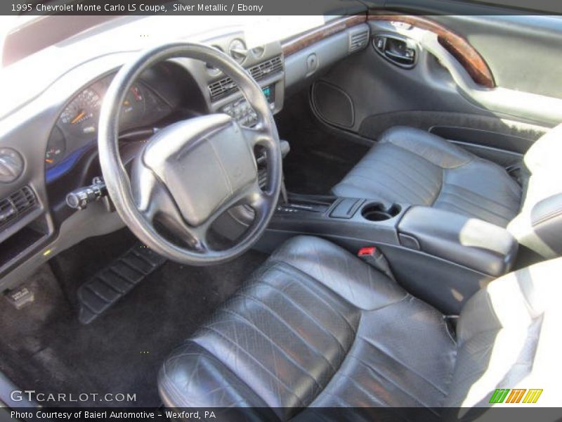 Silver Metallic / Ebony 1995 Chevrolet Monte Carlo LS Coupe