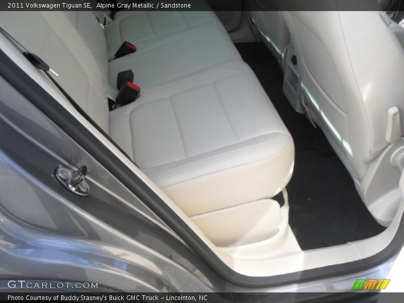 Alpine Gray Metallic / Sandstone 2011 Volkswagen Tiguan SE