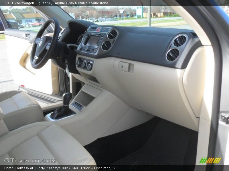 Alpine Gray Metallic / Sandstone 2011 Volkswagen Tiguan SE